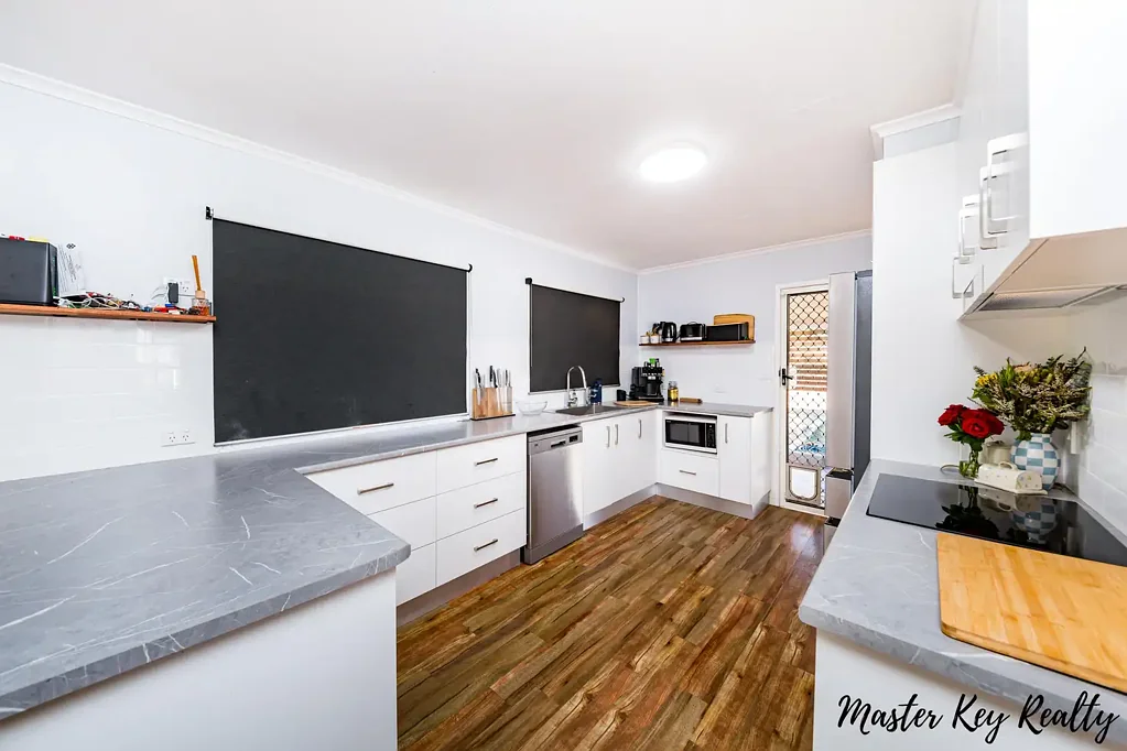 Murgon  Family, We Think We've Found the One!