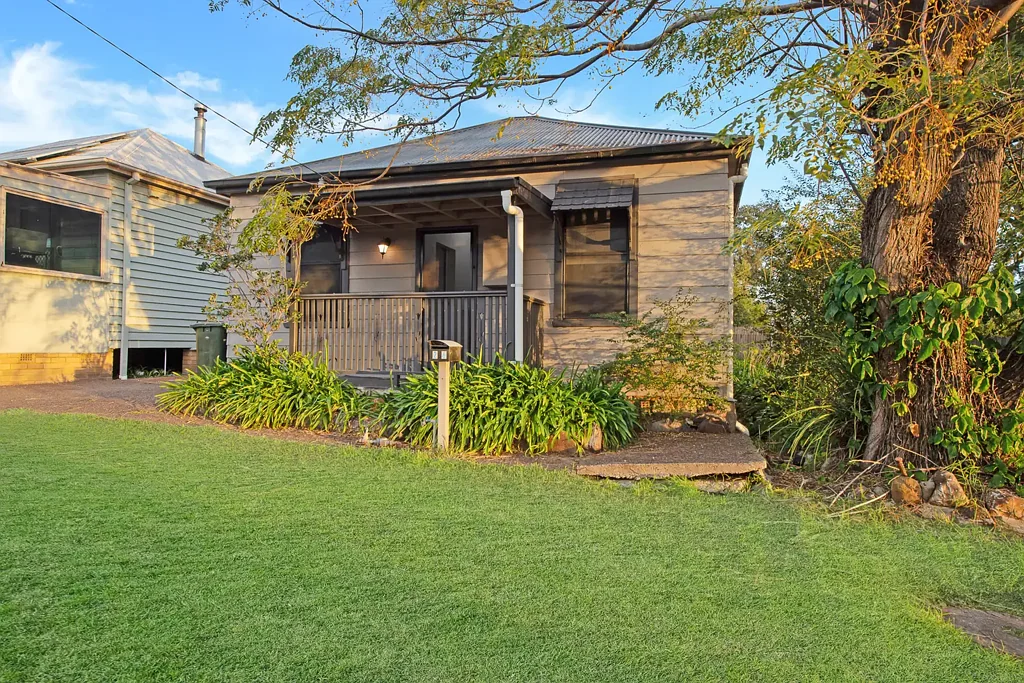 CHARMING HOME IN SOUGHT AFTER BOOLAROO LOCATION