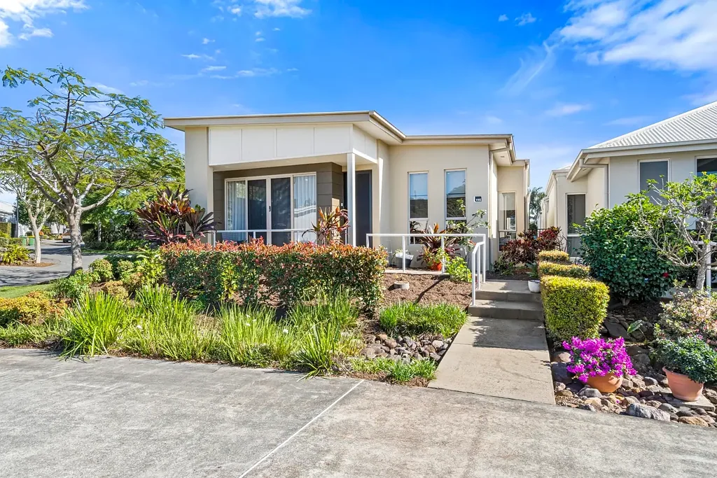 Arundel 3 Bedroom Corner Retreat with Resort-Style Living