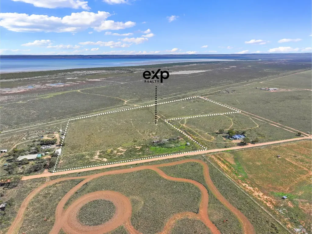 Port Wakefield Gateway to the Yorke Peninsula — 6+ Hectares Across Two Titles
