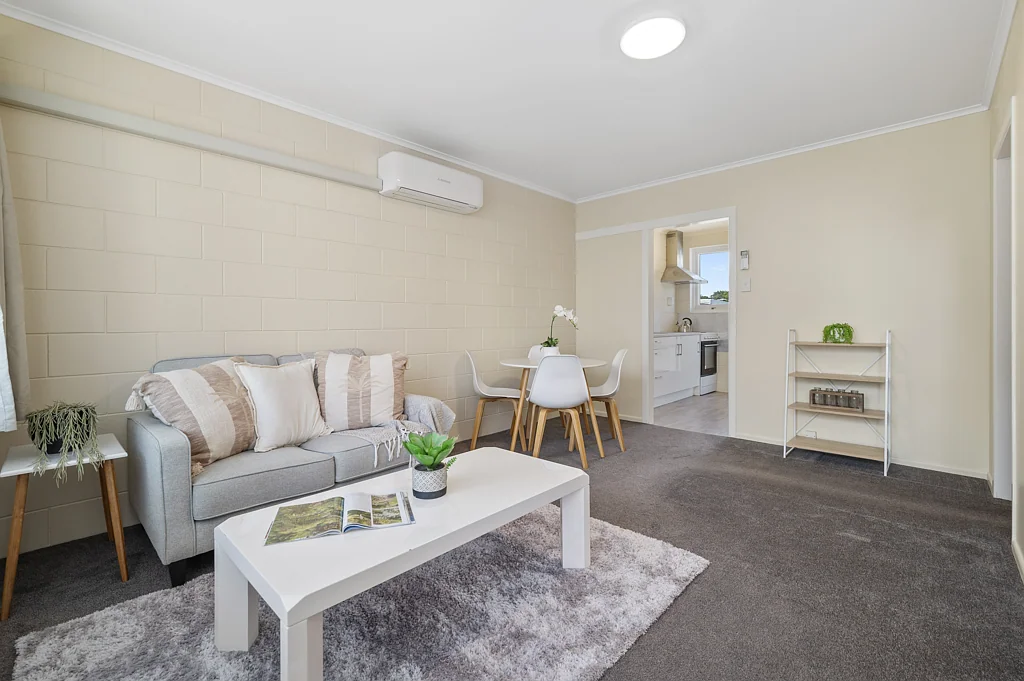 Glenholme 2房  Building report & LIM available on request