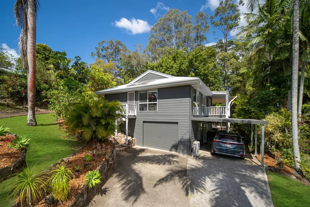 Woombye 3房  Beautifully Presented 3 Bedroom home plus Studio