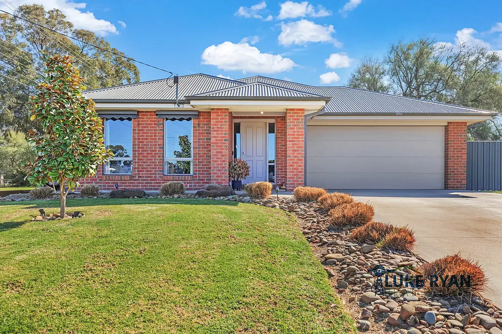 32 High Street, Rochester, VIC 3561