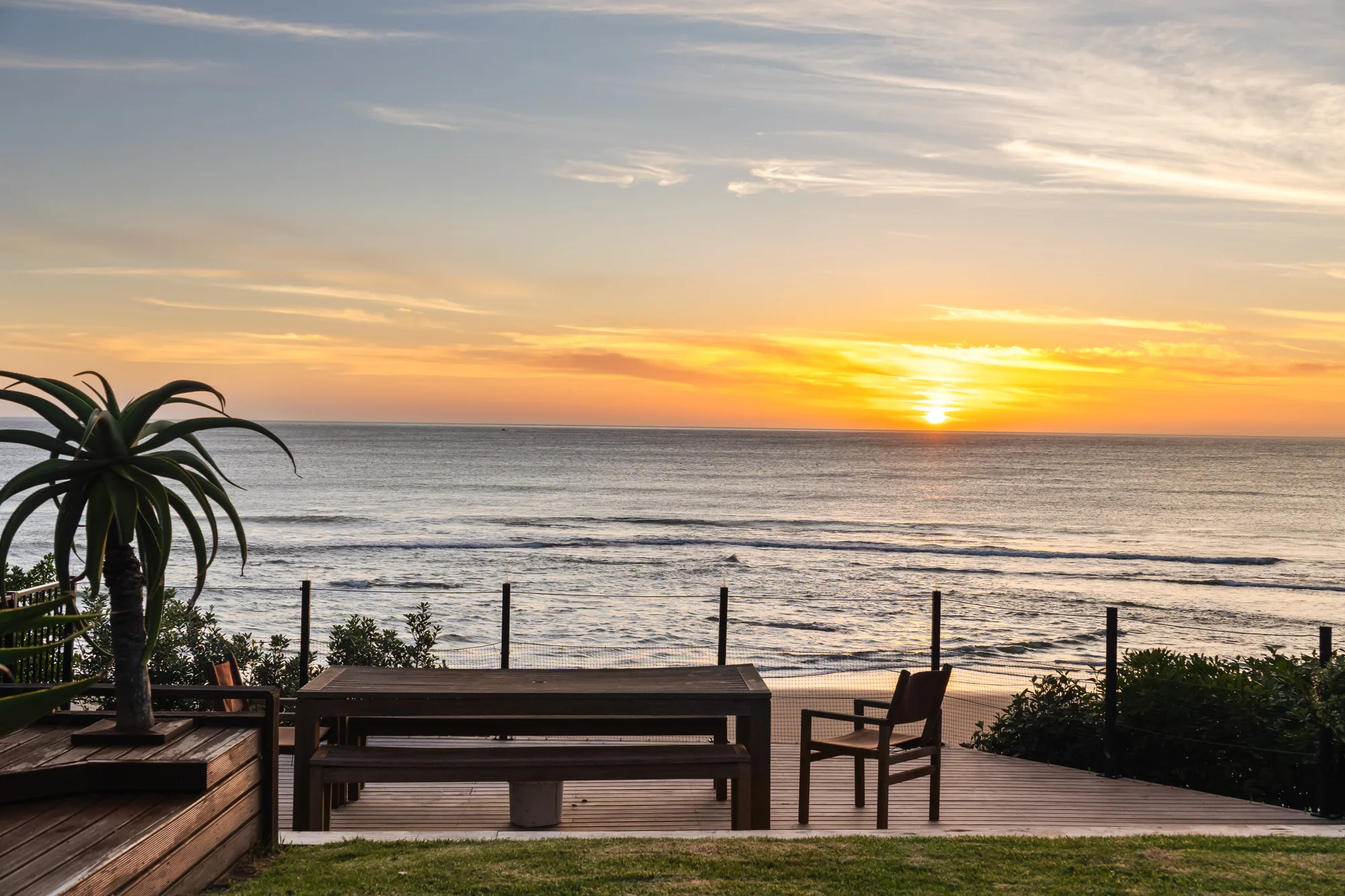 Wainui 4房  Rare Wainui beachfront, held for generations