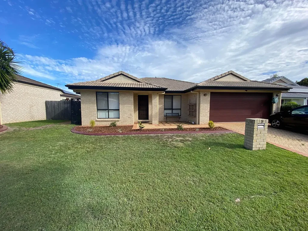 5 Biggera Court, Sandstone Point, QLD 4511