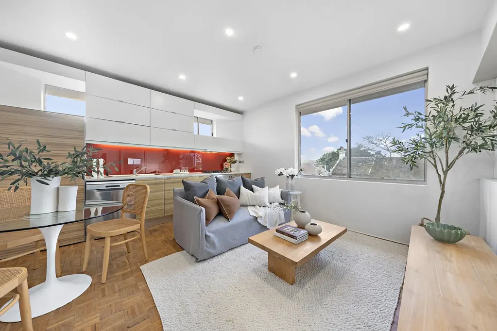 Birchgrove 2房 采光充足的半岛公寓，享有地标景观 Light-filled Peninsula apartment with landmark views