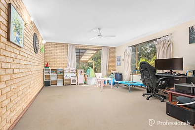 24 Glenview Street, Mount Tarcoola, WA 6530, 4 habitaciones, 2 baños, House