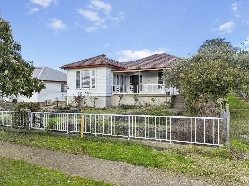 Bombala 3chambre Centrally located and family friendly!
