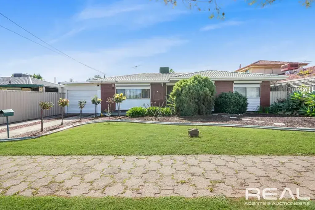 Salisbury East 4 Bedroom Feature packed quality home with large Rumpus and spacious backyard.