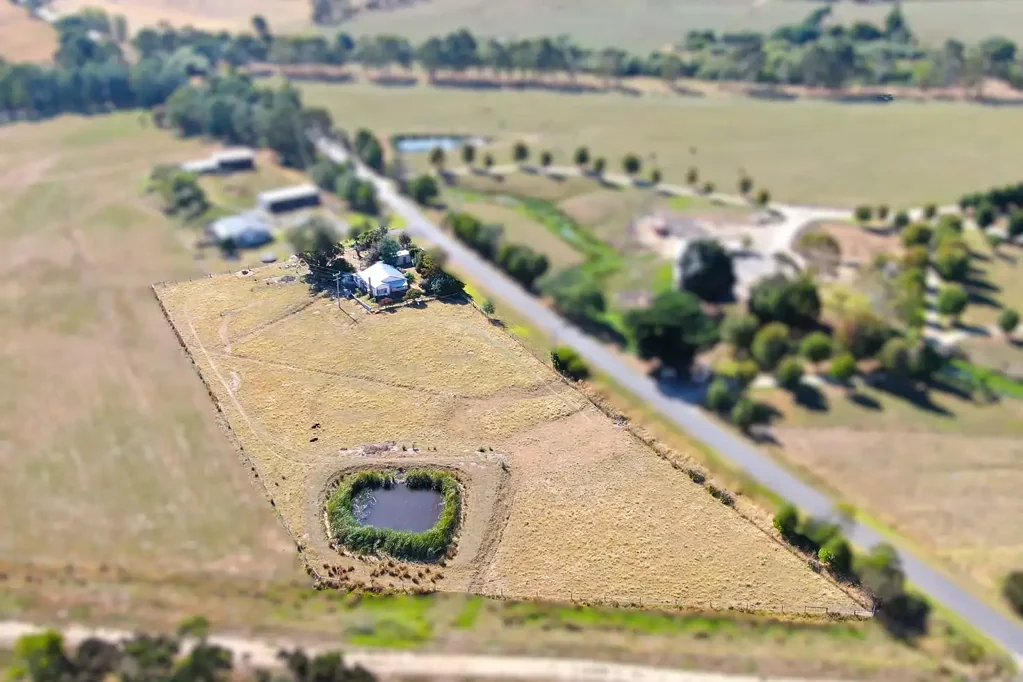 Woodleigh Rebuild or Renovate – 2.88 Acres in Woodleigh, Bass Coast