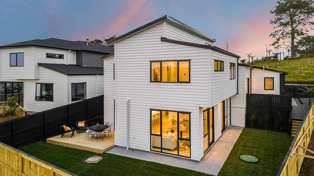 Millwater 5Zimmer Split-Level Family Home with Granny Potential