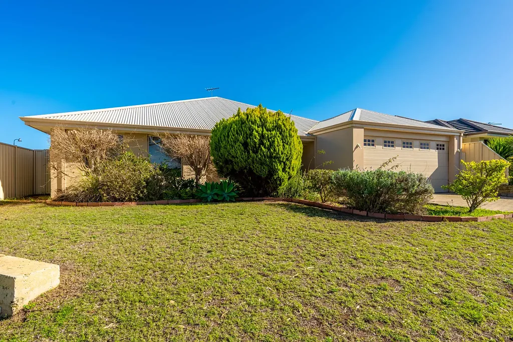 55 Highcliffe Circle, Lakelands, WA 6180