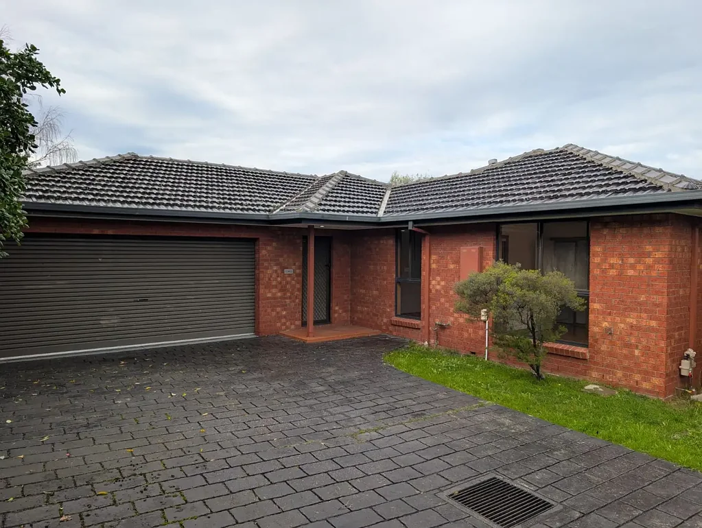 Spacious Family Home in Prime Essendon Location