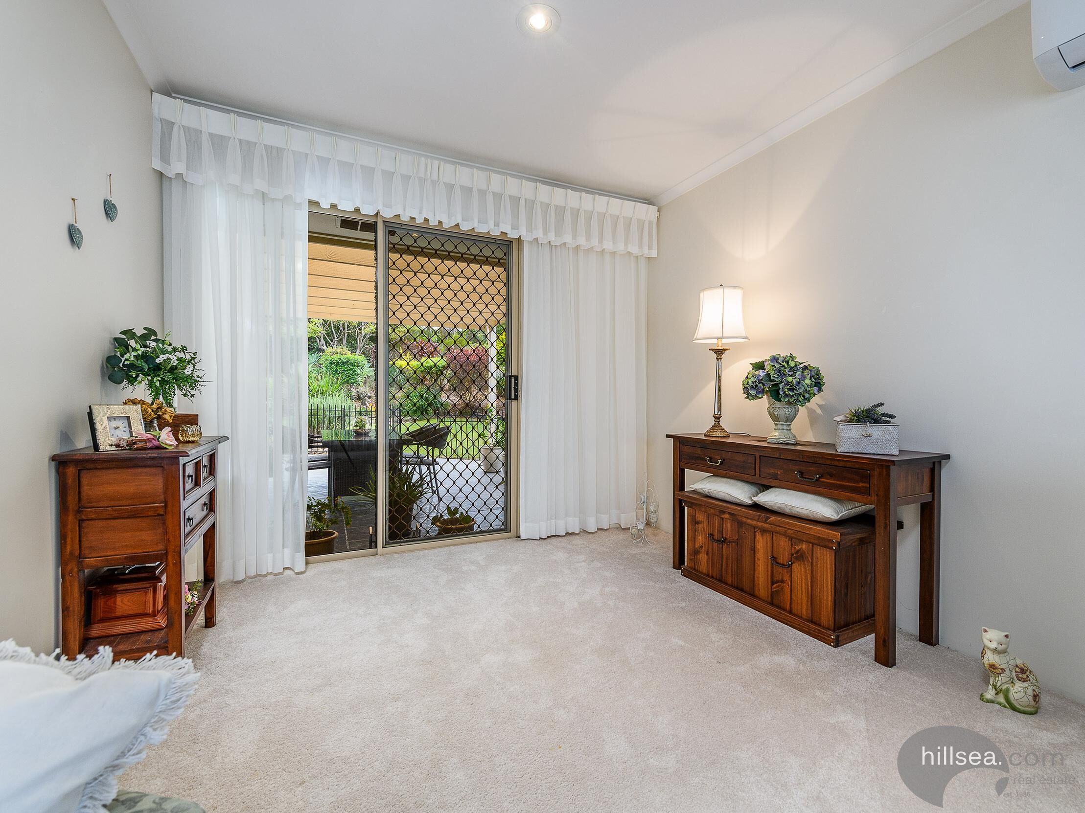 237 MILDURA DR, HELENSVALE QLD 4212, 0 chambres, 0 salles de bain, House