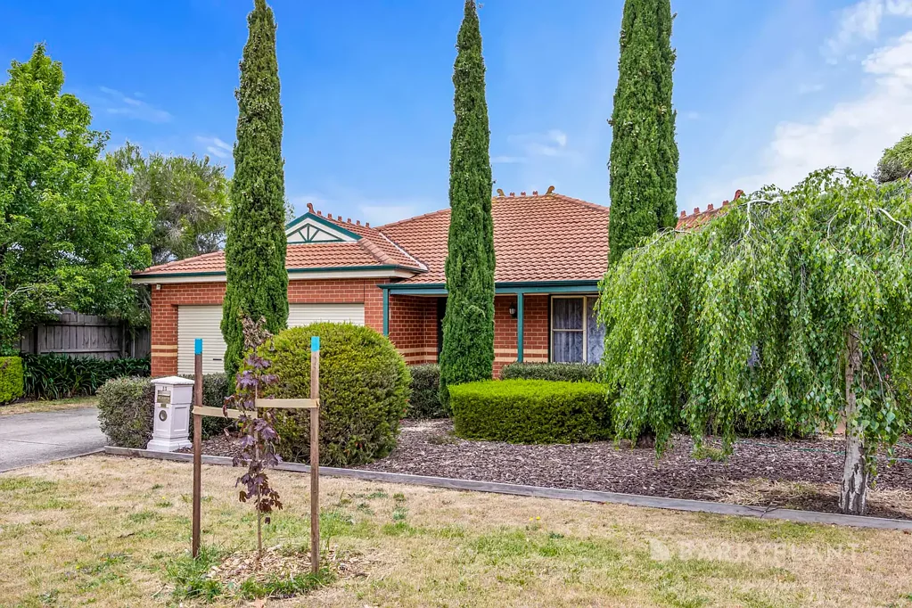 13 Robertson Drive, Alfredton, VIC 3350