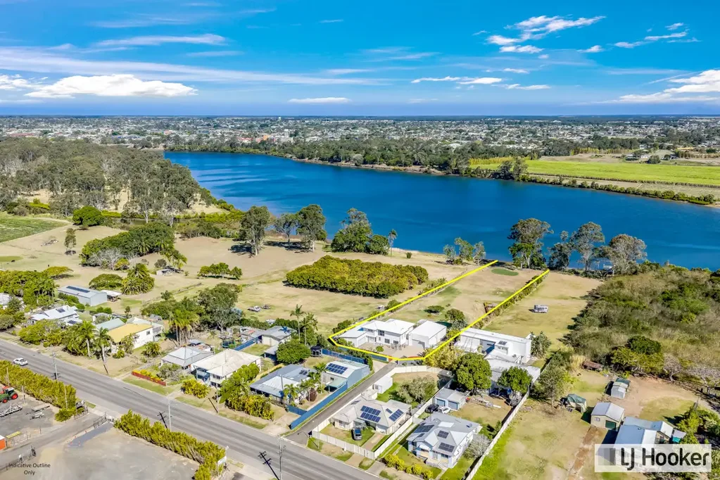 Bundaberg North 4 Slaapkamer A RIVERFRONT MASTERPIECE OF LIFESTYLE AND LUXURY