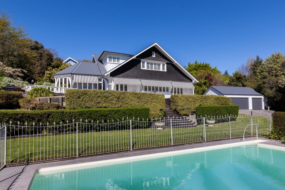 36b Hackthorne Road, Cashmere, Christchurch, 5 phòng ngủ, 0 phòng tắm