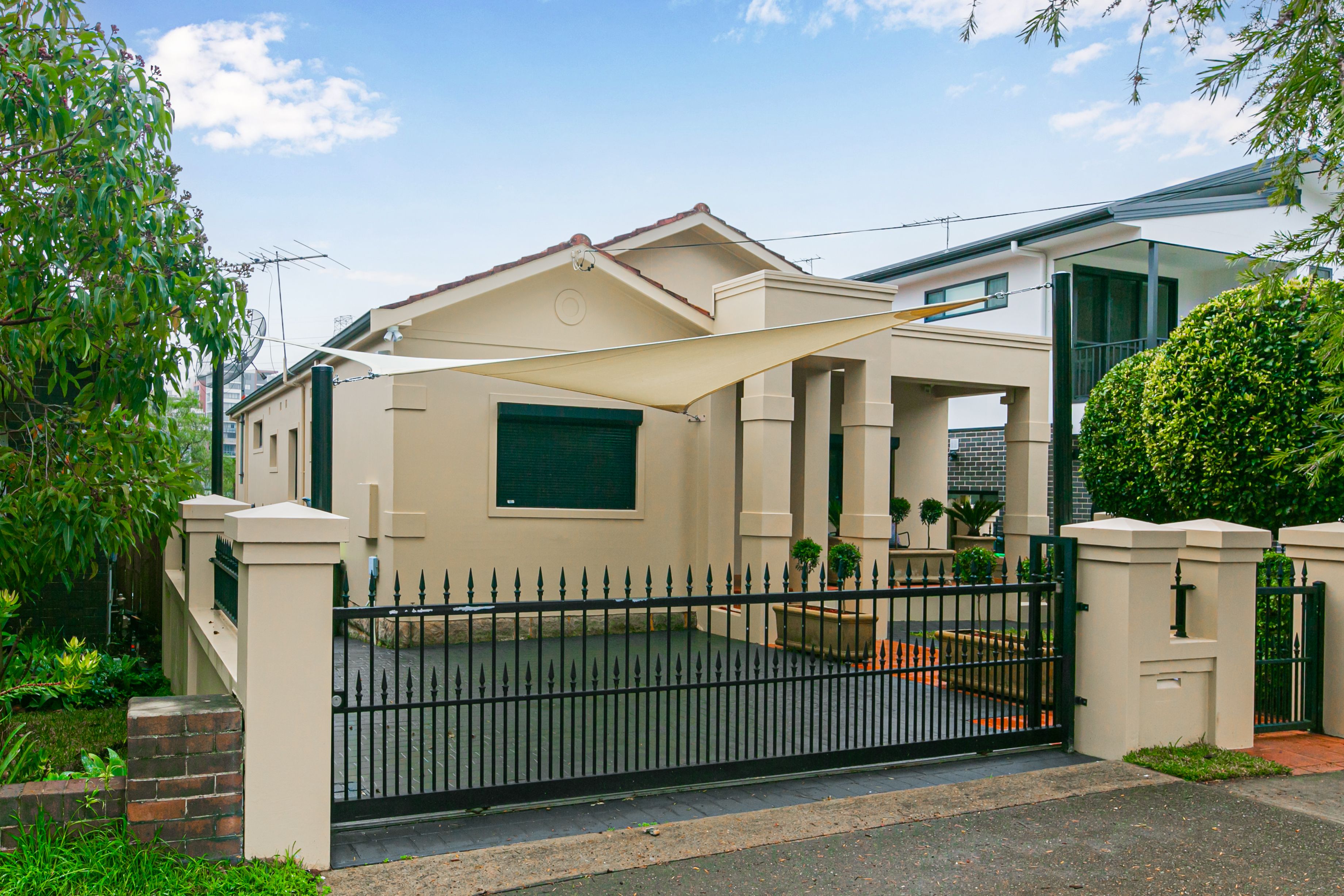 7 PHILLIPS AV, CANTERBURY NSW 2193, 0部屋, 0バスルーム, House