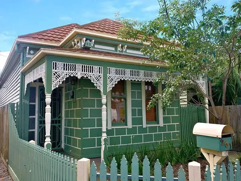 Convenient Footscray Living