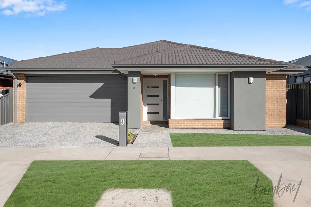Brand New Family Home | Modern Comfort & Contemporary Living