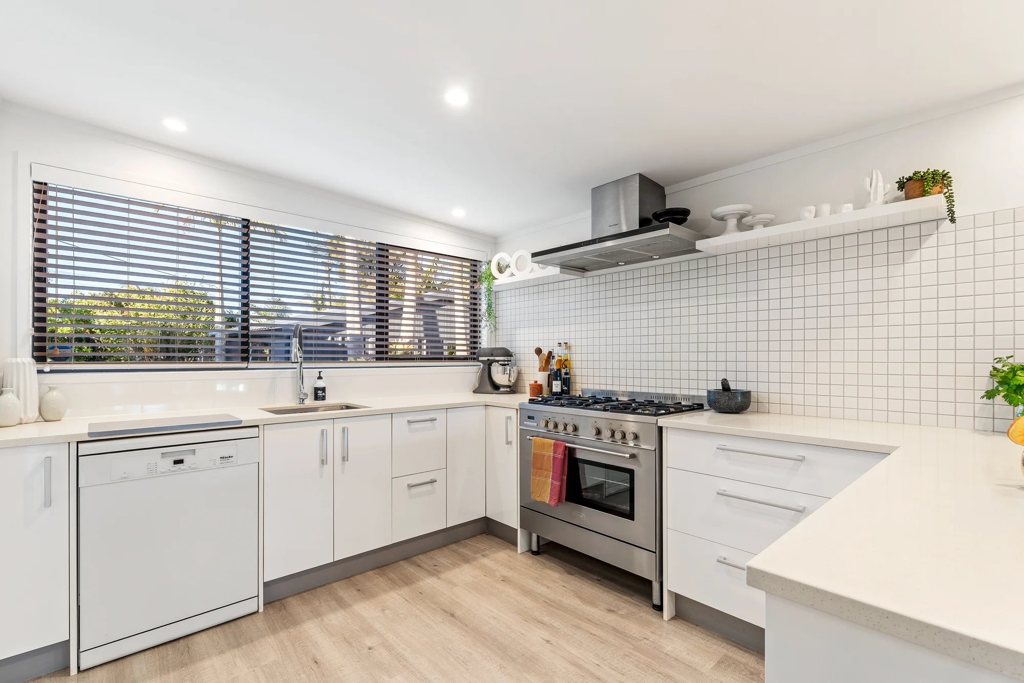13 Harbour View Road, Point Wells, photo 4