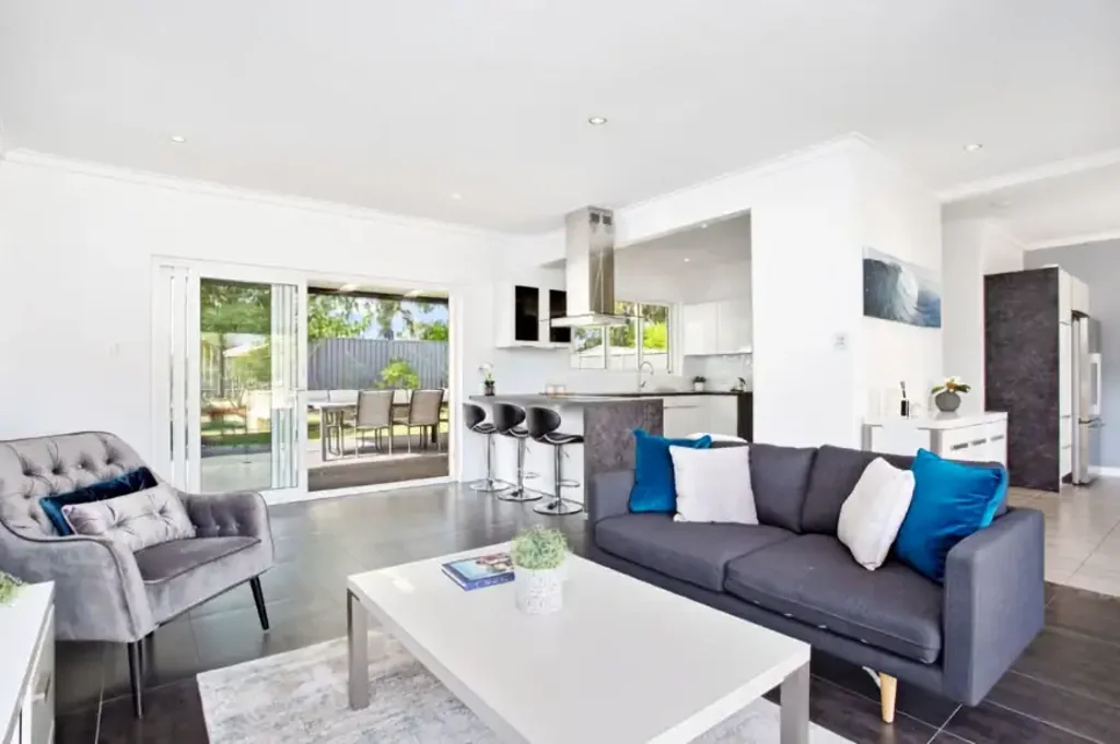 Spacious Family Living in a Premium Coastal Location **6 Month Lease **