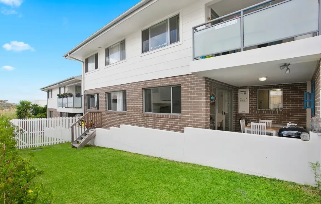 Modern 2-Bedroom Apartment in the Heart of Brookvale