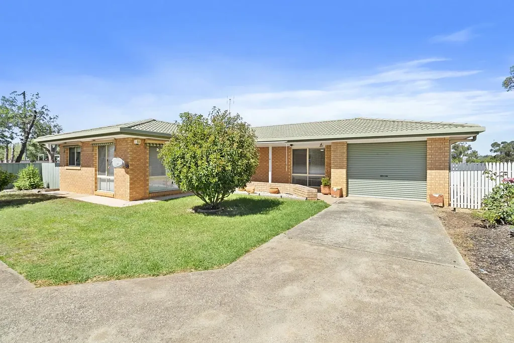 4/9A Burnes Street, Mathoura, NSW 2710