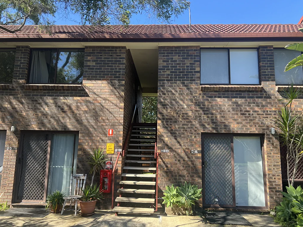Freshly Updated 1 bedroom Unit