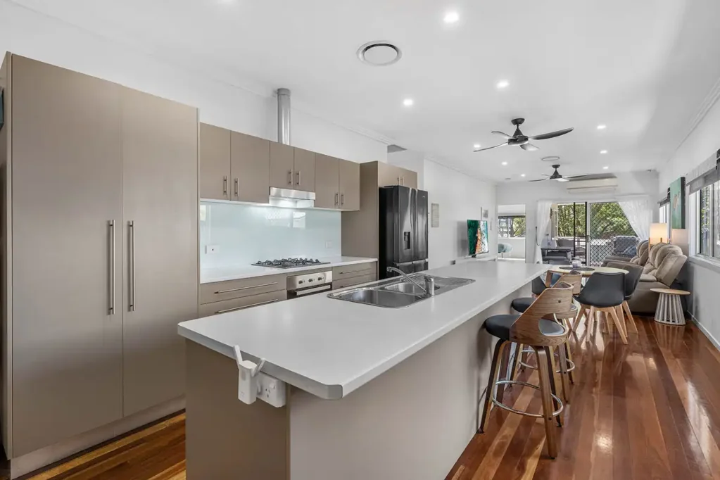 Wynnum 4Kwarto Effortless Bayside Living with Space for the Family