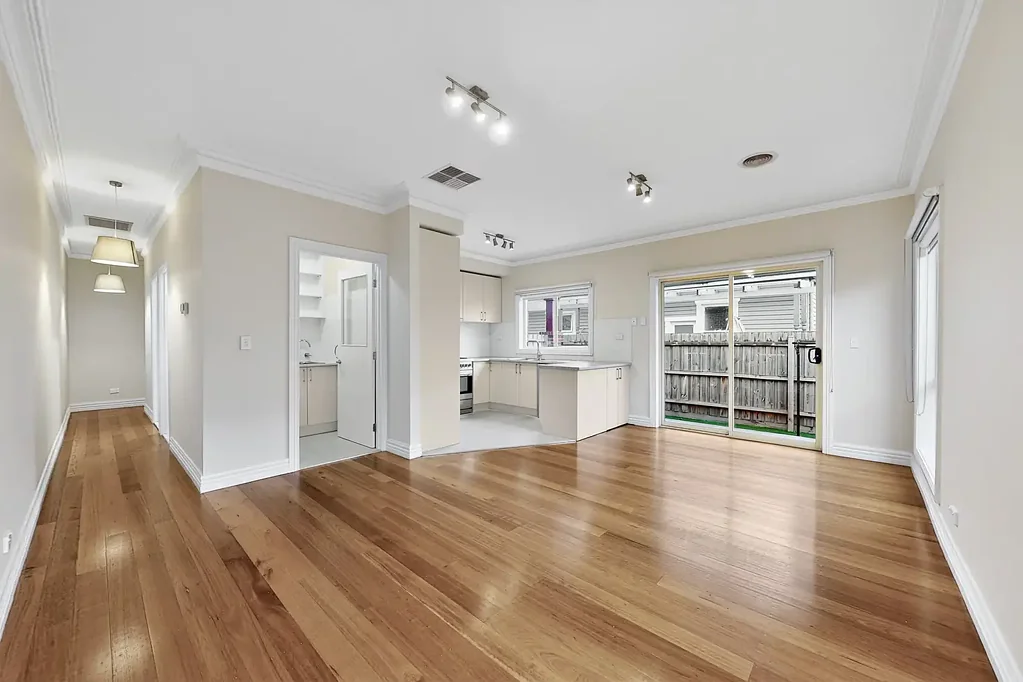 Spacious home in great location | Besser+Co