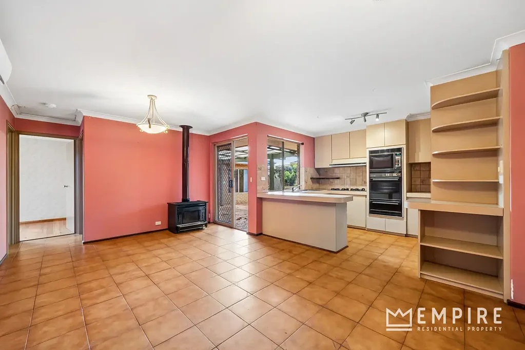 North Lake 5ਬੈੱਡਰੂਮ Two Homes, One Incredible Opportunity