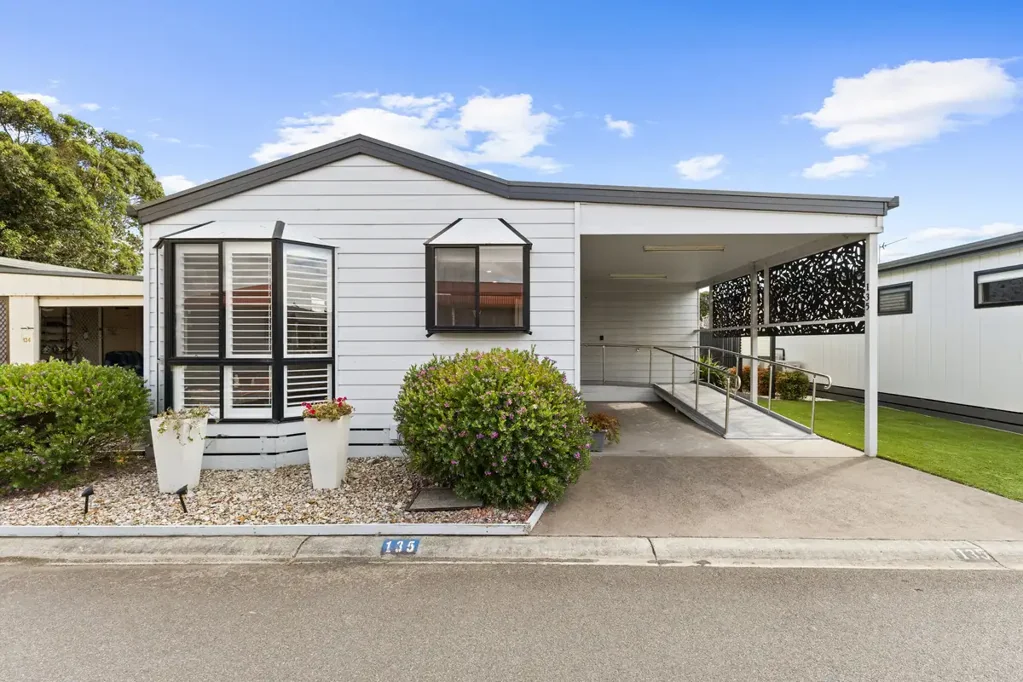 135 Regent Street Mayfair Gardens, Traralgon, VIC 3844