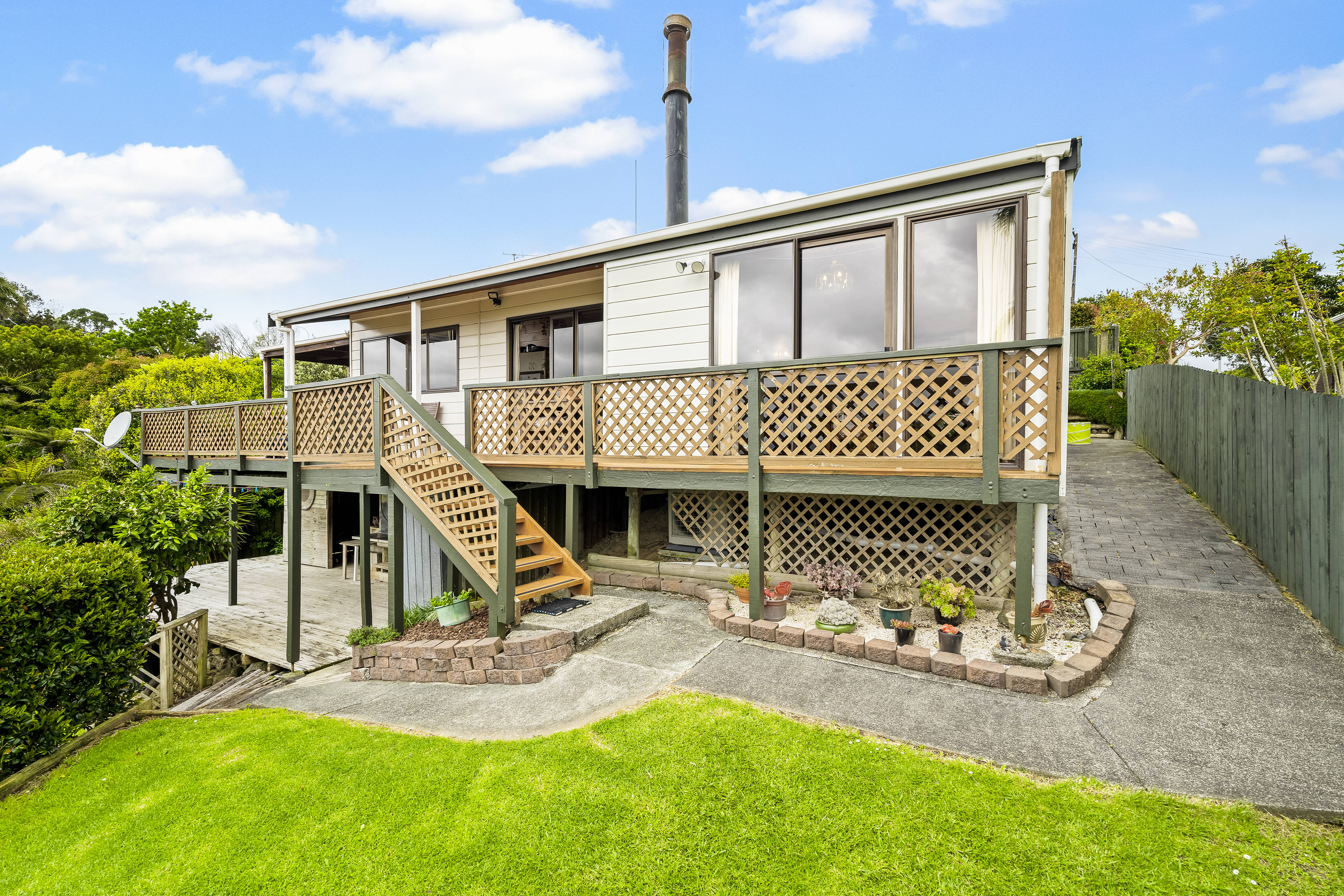 222 Whangaparaoa Road, Red Beach, Auckland - Rodney, 3 ห้องนอน, 0 ห้องน้ำ, House