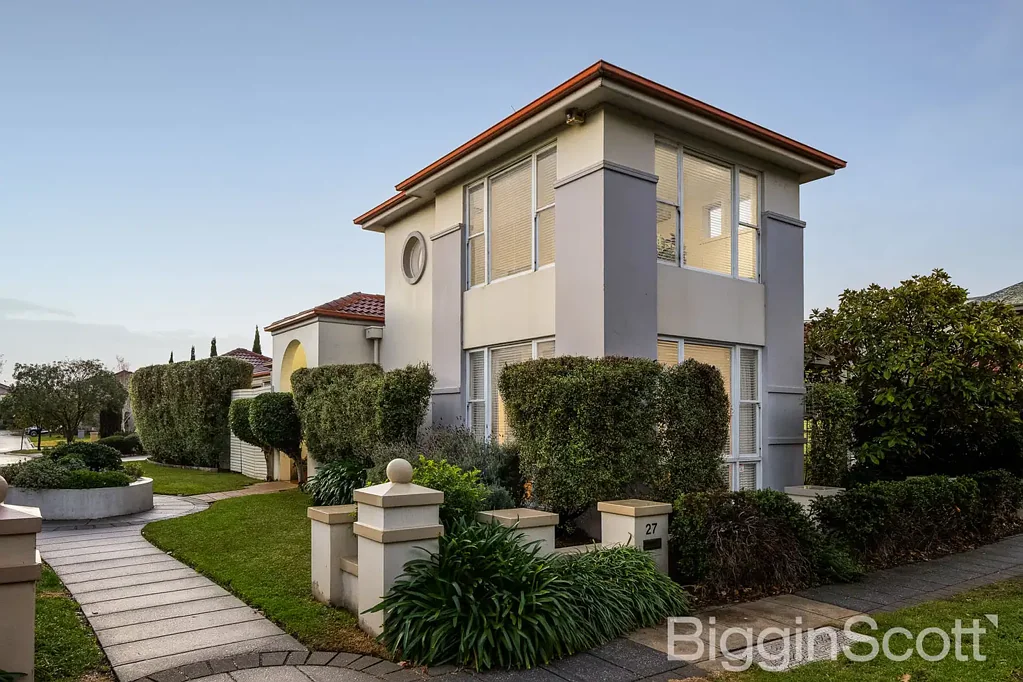 Port Melbourne 4બેડરૂમ Expressions of Interest Closing Tuesday 24th June at 5pm