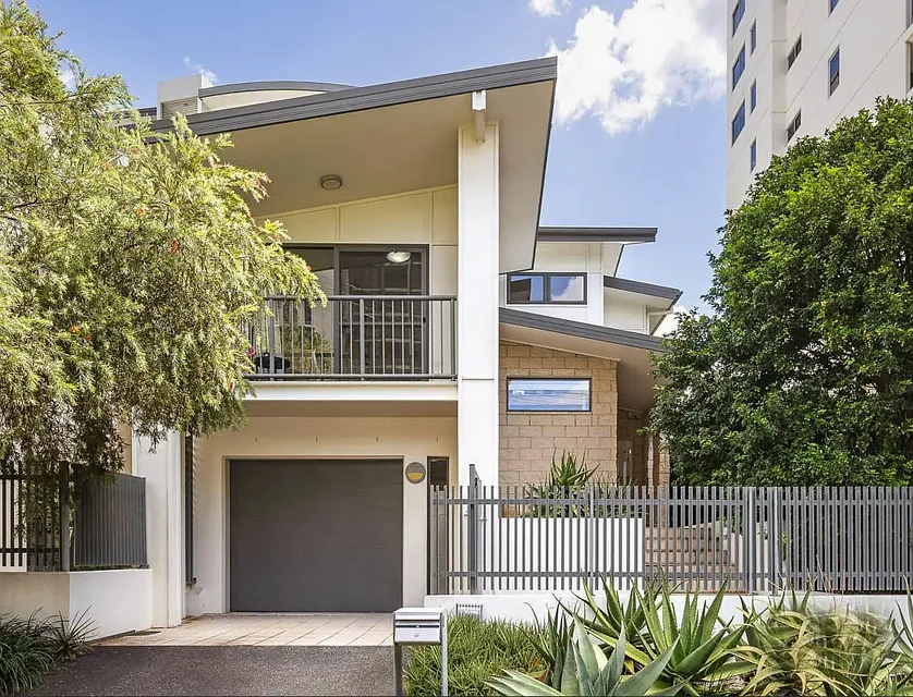 19 Walsh Street, Milton, QLD 4064, 2房, 2浴, 整租城市屋