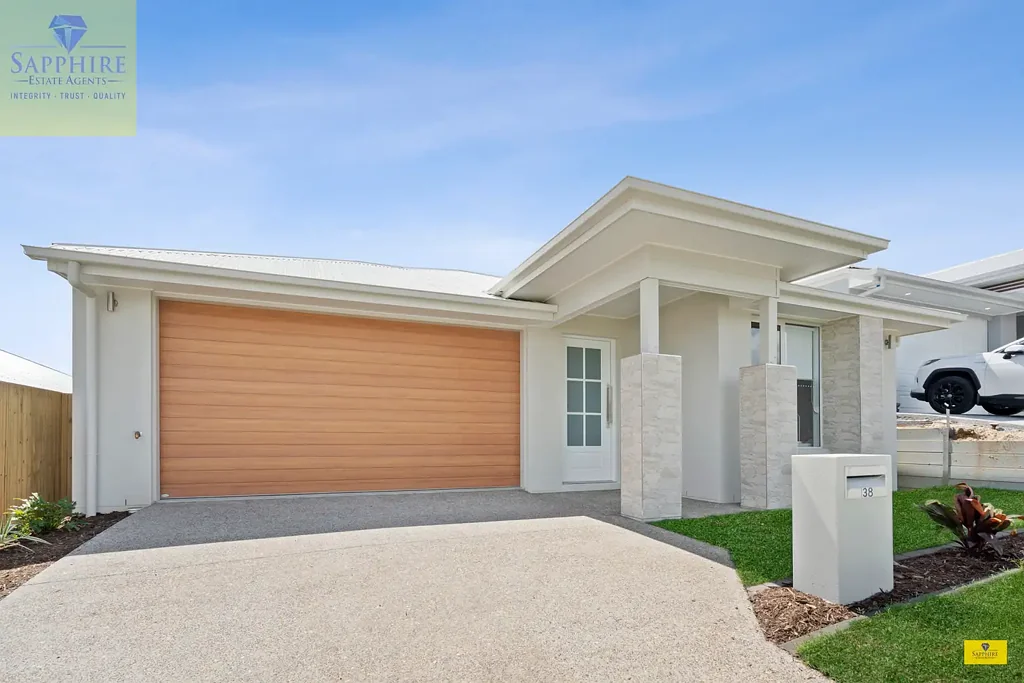 38 Auburn Crescent, Ripley, QLD 4306