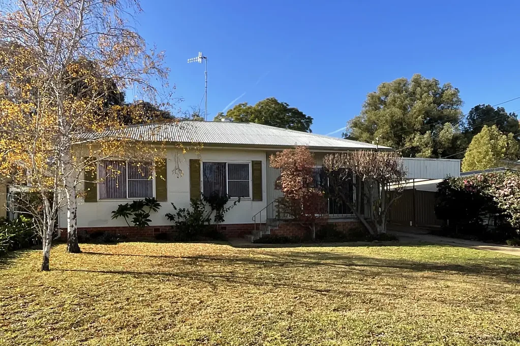 13 Thorby Crescent, Griffith, NSW 2680