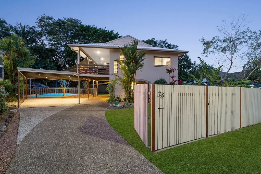 Brinsmead 4ਬੈੱਡਰੂਮ Brinsmead Family Home with Pool, Shed & Granny Flat