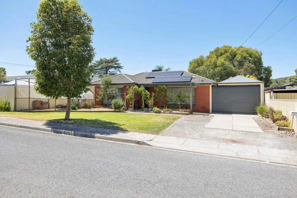 11 Araluen Street, Ridgehaven, SA 5097