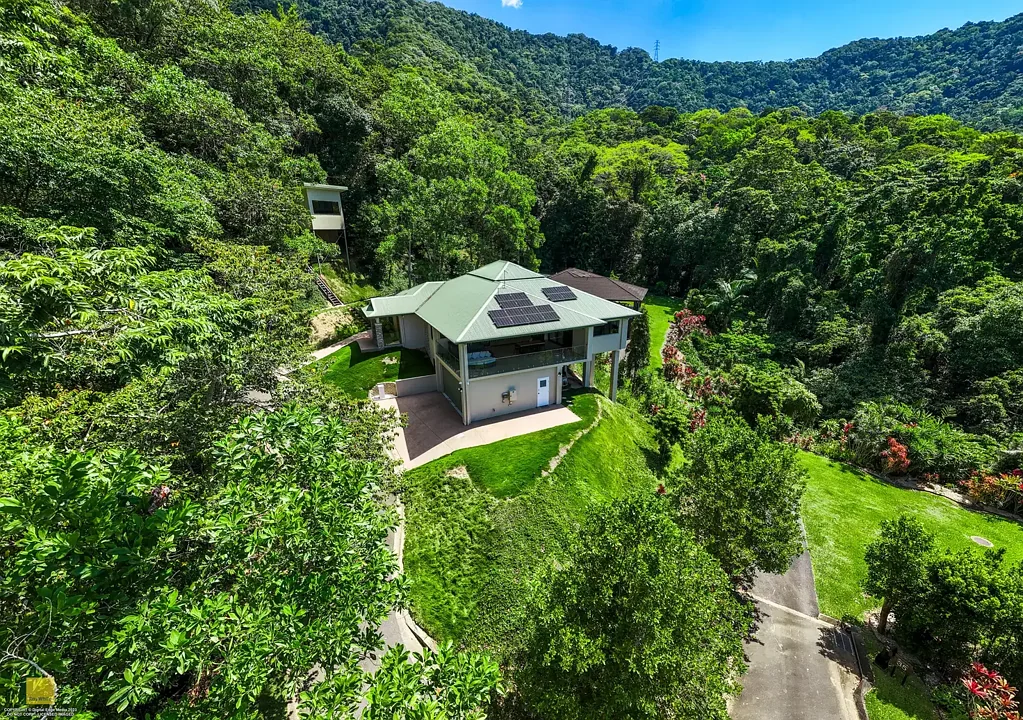 Bayview Heights 5房  Premier Family Retreat in an Exclusive Setting - Magic Panoramic Sea, Mountain & City Views - Vastu-compliant design