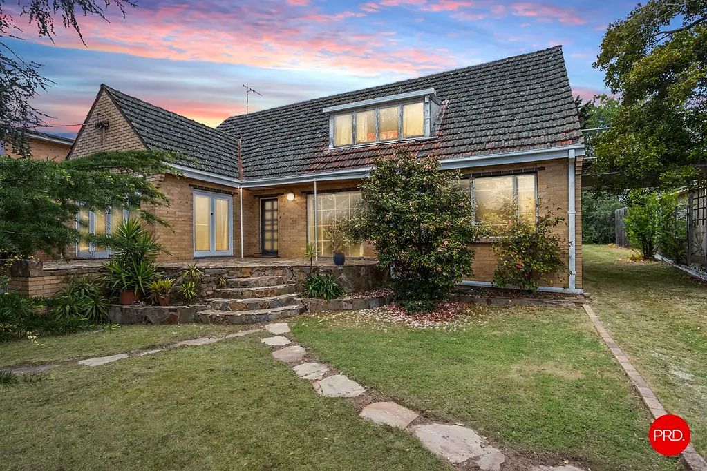 10 Steane Street, Kennington, VIC 3550