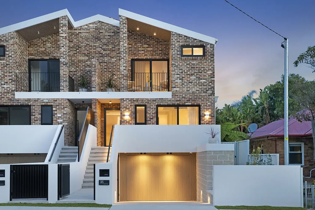 Matraville 4 Slaapkamer Luxurious New Family Sanctuary In Prime Near-Beach Setting With LUG