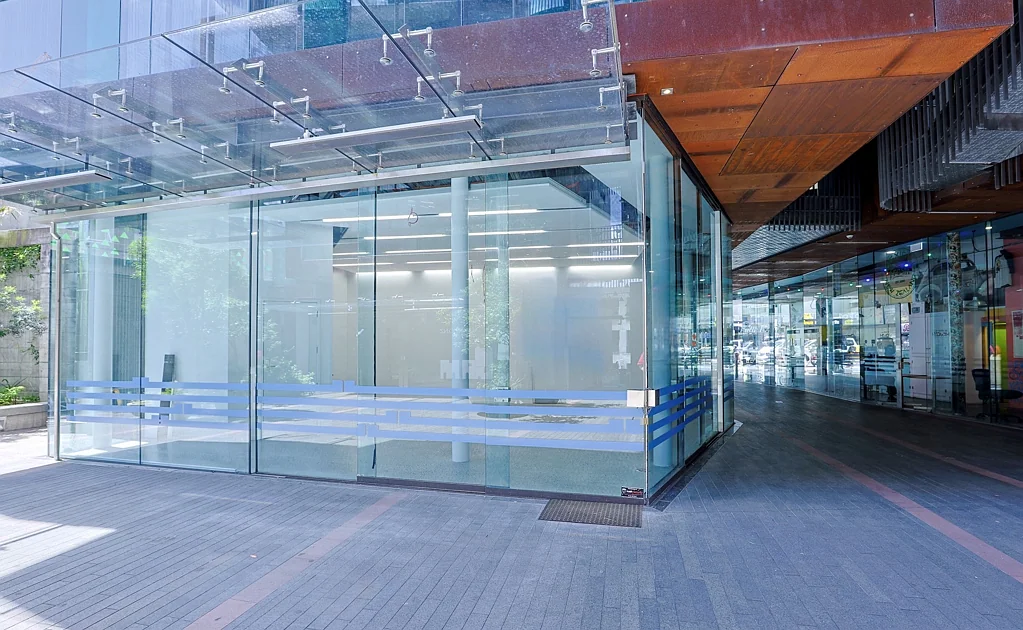 Auckland Central High visibility modern Retail Space on K' Rd