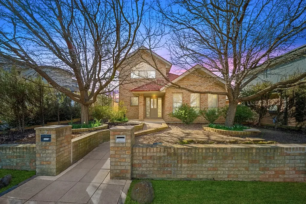 5 Hazelgrove Street, Harrison, ACT 2914