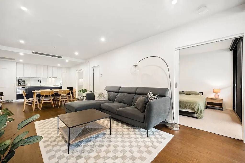Kingston 2房  Executive, Smartly Appointed Unit In The Heart Of The Inner South