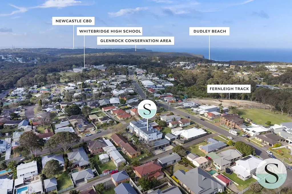 Whitebridge 3房  Contemporary Whitebridge Townhouse, Private Master Retreat, Courtyard Entertaining, Office Nook, Garage & Carspace, Relaxed Village & Coastal Living