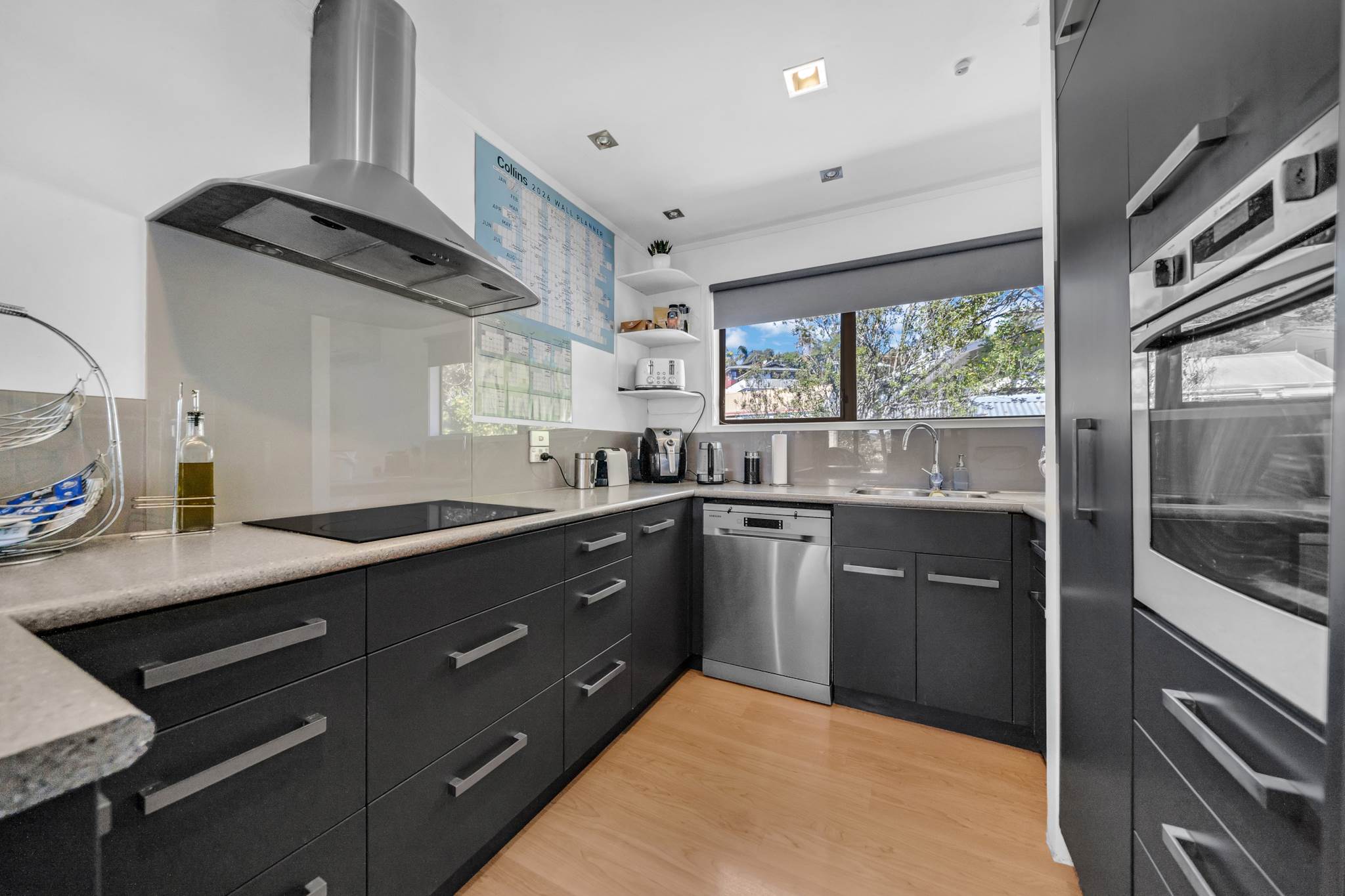 31 Weetman Drive, Browns Bay, photo 2