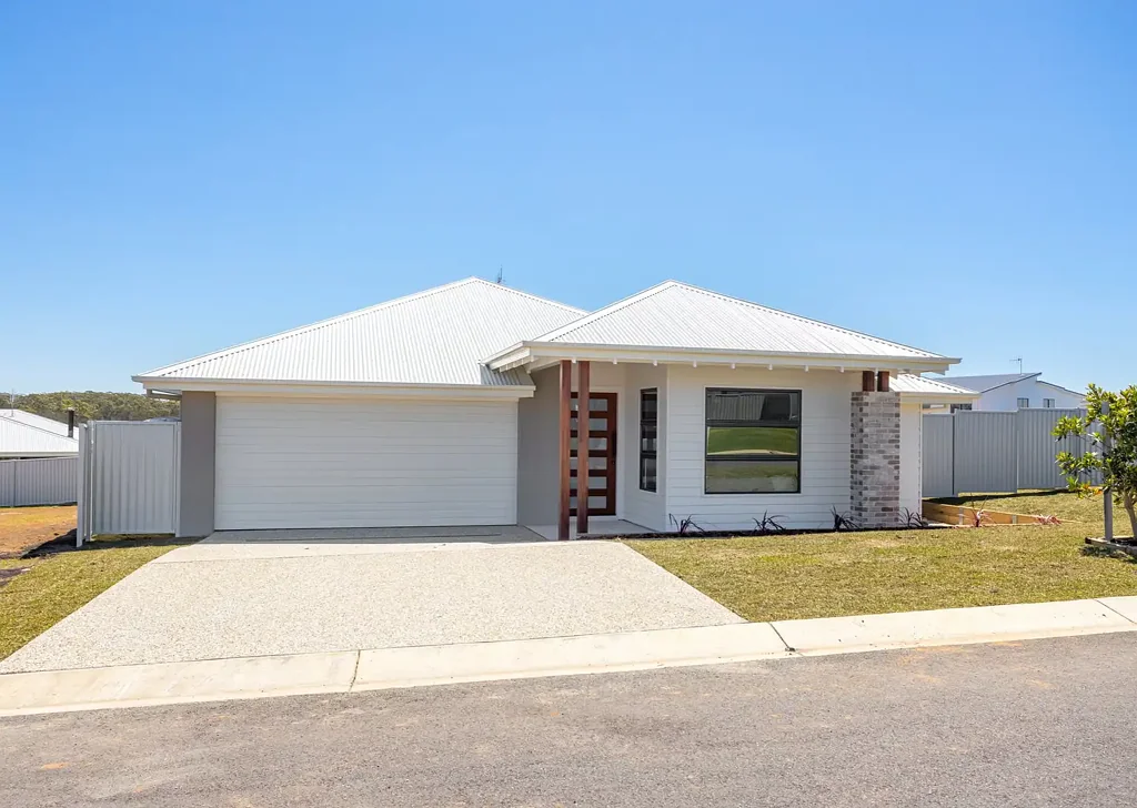 23 Viewmont Way, Old Bar, NSW 2430