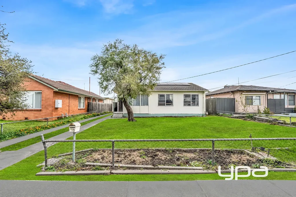 Coolaroo 3 Slaapkamer Affordable Home with Endless Potential